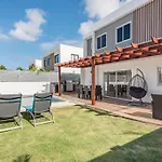 Eco-Friendly Tropical Villa 3Br 2B With Private Pool & Grill